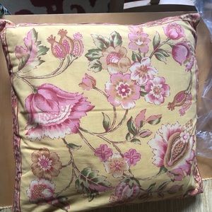 15”x15” April Cornell pillow shams with insert